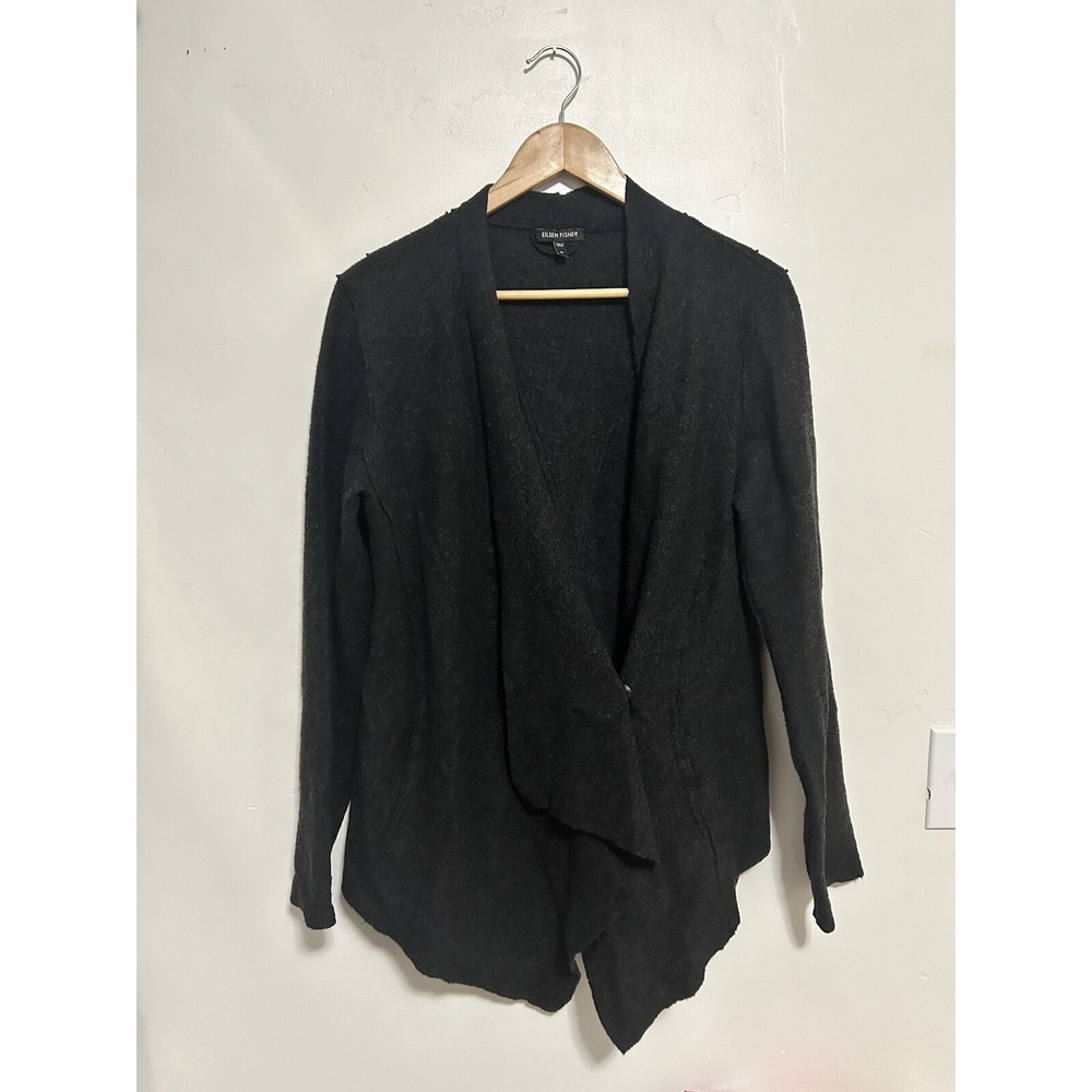 Eileen Fisher gray cardigan with button closure size medium 100% merino wool‎